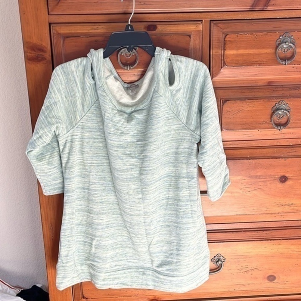 Talbots Light Green Cold Shoulder Sweatshirt Size Large NWOT